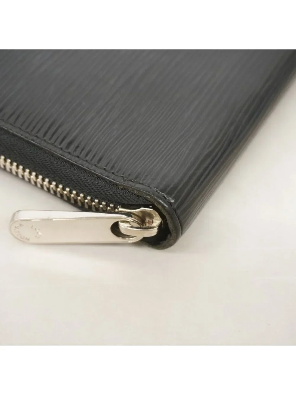 Louis Vuitton Wallet Epi Zippy Organizer Noir